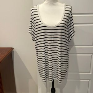 Women’s Short Sleeve Striped Knit Top